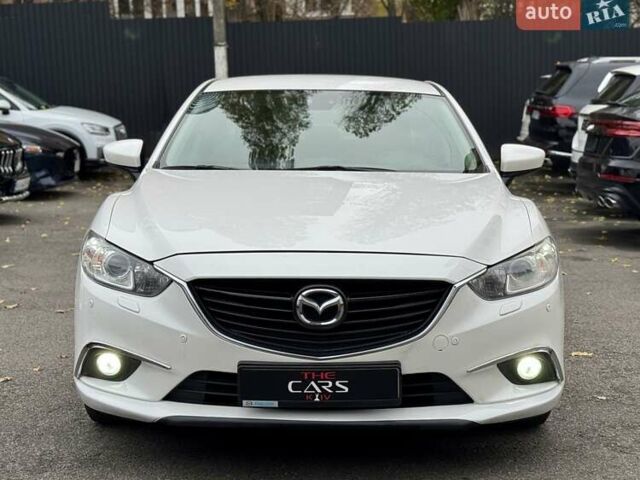 Белый Мазда 6, объемом двигателя 2 л и пробегом 171 тыс. км за 10900 $, фото 6 на Automoto.ua