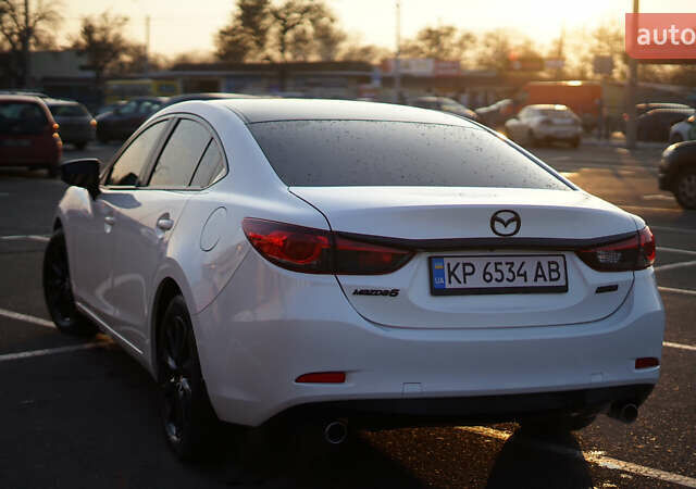Белый Мазда 6, объемом двигателя 2 л и пробегом 190 тыс. км за 11650 $, фото 9 на Automoto.ua