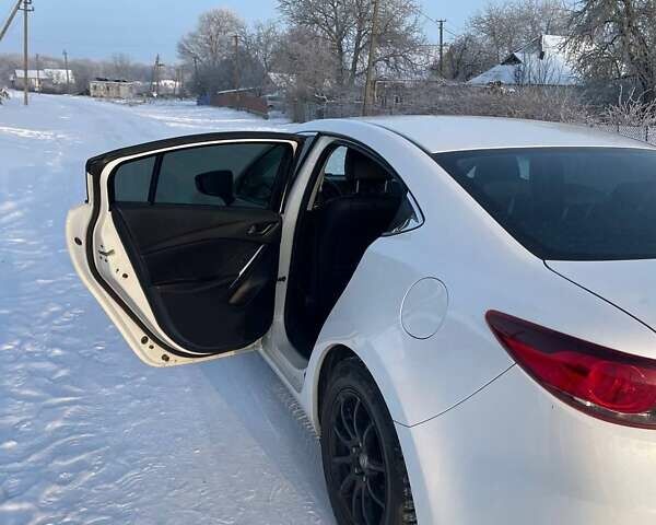 Белый Мазда 6, объемом двигателя 2.5 л и пробегом 169 тыс. км за 12900 $, фото 3 на Automoto.ua