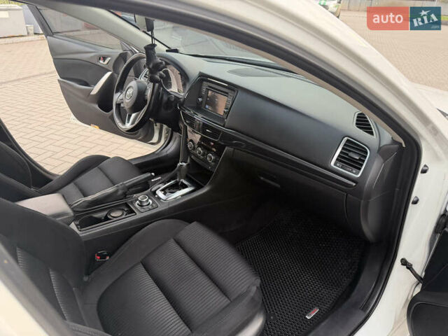 Білий Мазда 6, об'ємом двигуна 2.5 л та пробігом 118 тис. км за 12999 $, фото 15 на Automoto.ua
