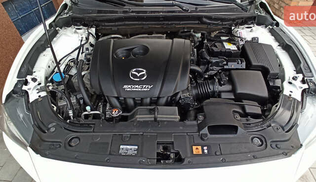 Белый Мазда 6, объемом двигателя 2.49 л и пробегом 225 тыс. км за 10500 $, фото 7 на Automoto.ua