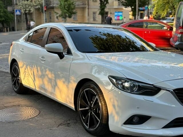 Белый Мазда 6, объемом двигателя 2.5 л и пробегом 220 тыс. км за 10000 $, фото 7 на Automoto.ua