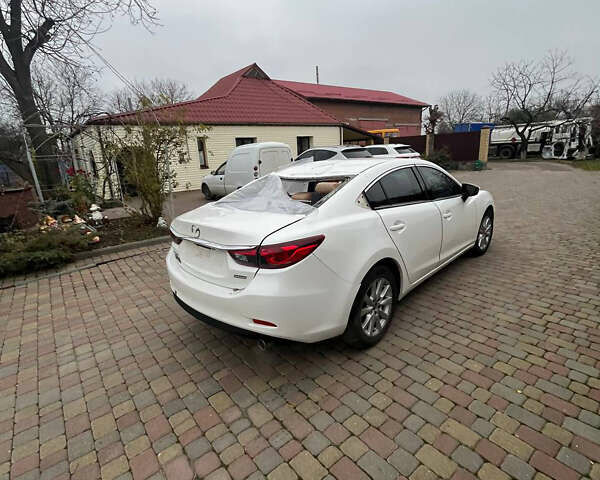 Белый Мазда 6, объемом двигателя 2.49 л и пробегом 190 тыс. км за 6850 $, фото 7 на Automoto.ua