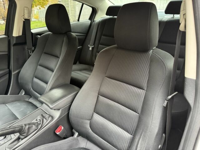 Белый Мазда 6, объемом двигателя 2.5 л и пробегом 120 тыс. км за 11600 $, фото 15 на Automoto.ua