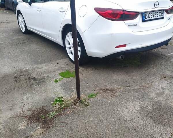 Белый Мазда 6, объемом двигателя 2.49 л и пробегом 213 тыс. км за 12000 $, фото 2 на Automoto.ua