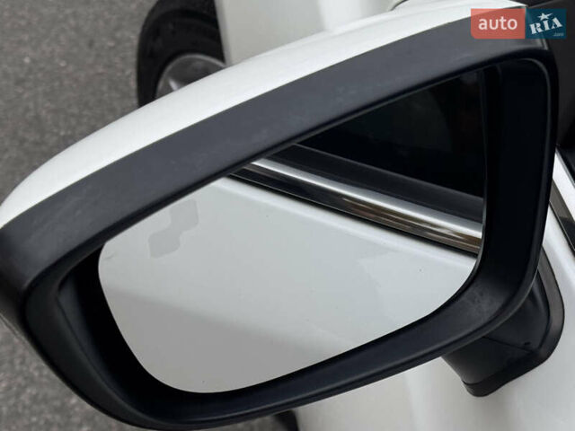 Белый Мазда 6, объемом двигателя 2.5 л и пробегом 152 тыс. км за 10800 $, фото 6 на Automoto.ua