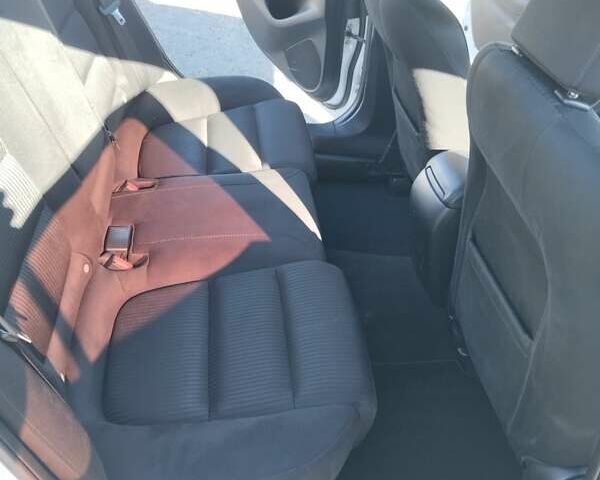 Белый Мазда 6, объемом двигателя 2.49 л и пробегом 142 тыс. км за 11525 $, фото 9 на Automoto.ua