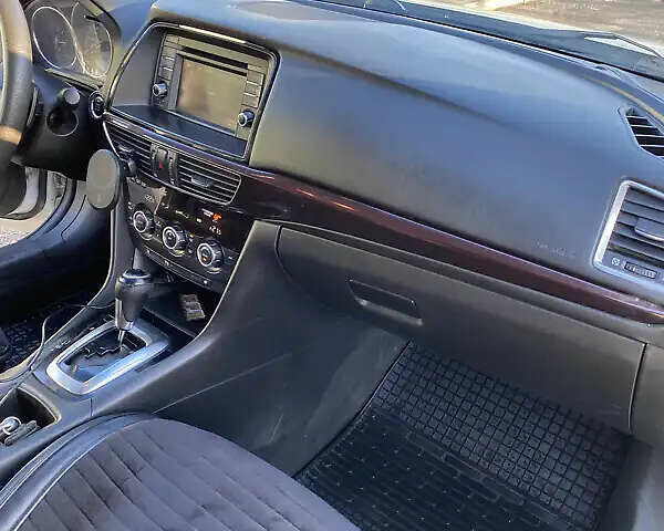 Білий Мазда 6, об'ємом двигуна 2.49 л та пробігом 190 тис. км за 11500 $, фото 11 на Automoto.ua