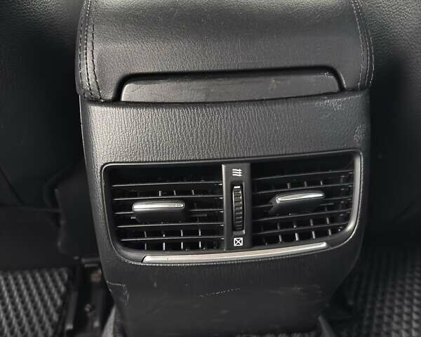 Білий Мазда 6, об'ємом двигуна 2.49 л та пробігом 165 тис. км за 8800 $, фото 16 на Automoto.ua