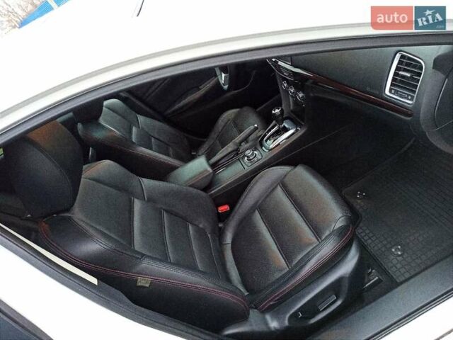 Белый Мазда 6, объемом двигателя 2.49 л и пробегом 166 тыс. км за 12500 $, фото 16 на Automoto.ua