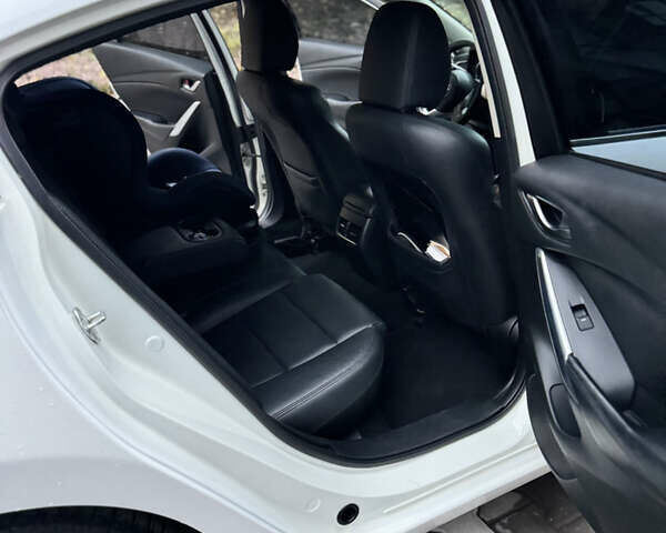 Белый Мазда 6, объемом двигателя 2.49 л и пробегом 219 тыс. км за 10600 $, фото 8 на Automoto.ua