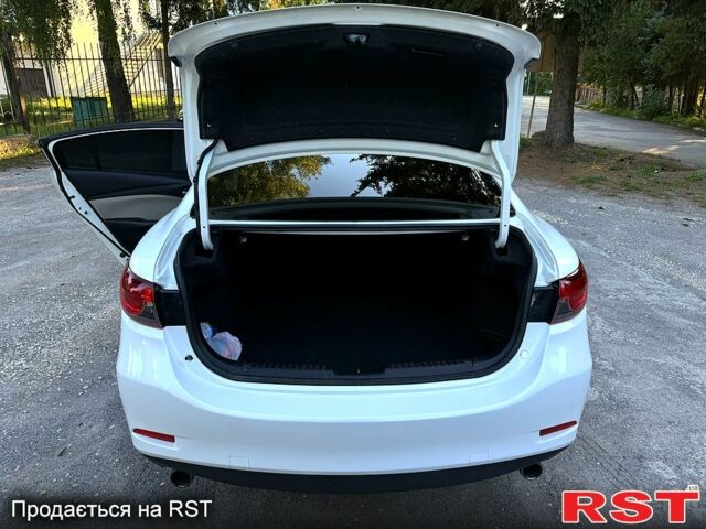 Білий Мазда 6, об'ємом двигуна 2.5 л та пробігом 170 тис. км за 11000 $, фото 11 на Automoto.ua