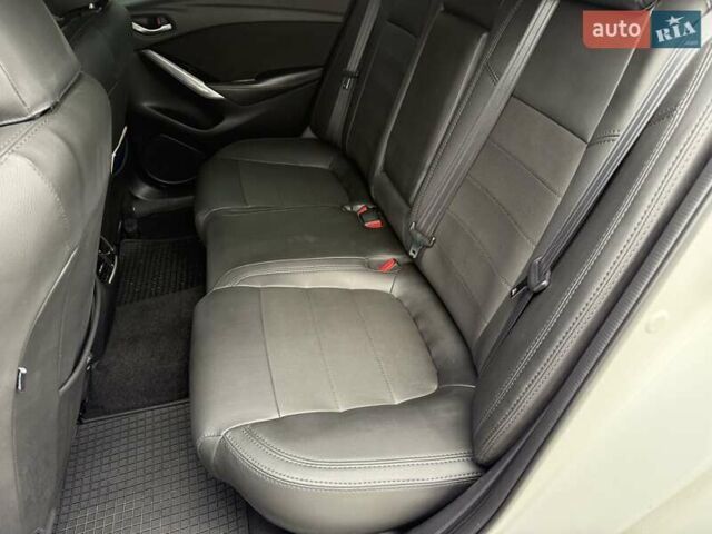 Білий Мазда 6, об'ємом двигуна 2 л та пробігом 145 тис. км за 12900 $, фото 47 на Automoto.ua