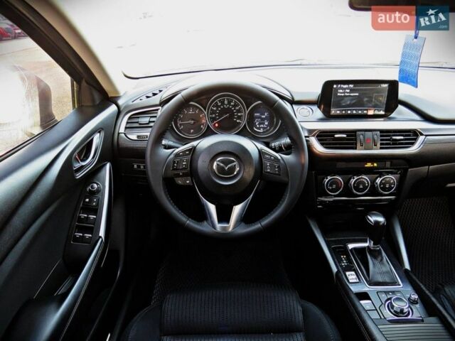 Білий Мазда 6, об'ємом двигуна 2.5 л та пробігом 165 тис. км за 11450 $, фото 8 на Automoto.ua