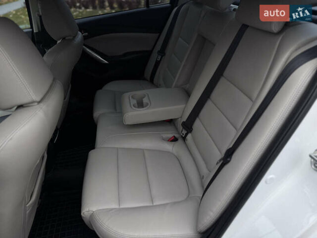 Белый Мазда 6, объемом двигателя 2.5 л и пробегом 152 тыс. км за 10800 $, фото 30 на Automoto.ua