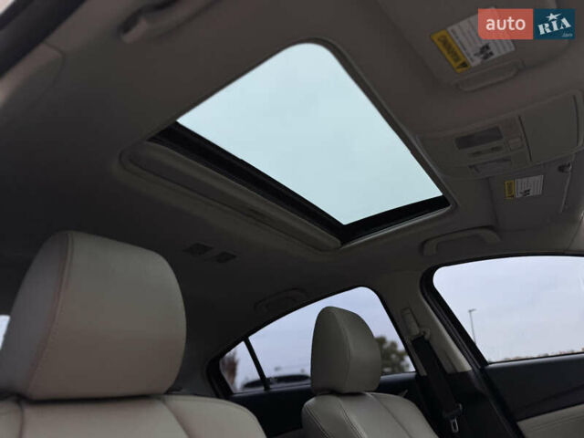 Белый Мазда 6, объемом двигателя 2.5 л и пробегом 152 тыс. км за 10800 $, фото 38 на Automoto.ua