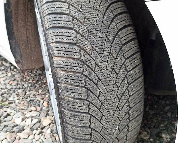 Белый Мазда 6, объемом двигателя 2.49 л и пробегом 166 тыс. км за 12500 $, фото 19 на Automoto.ua