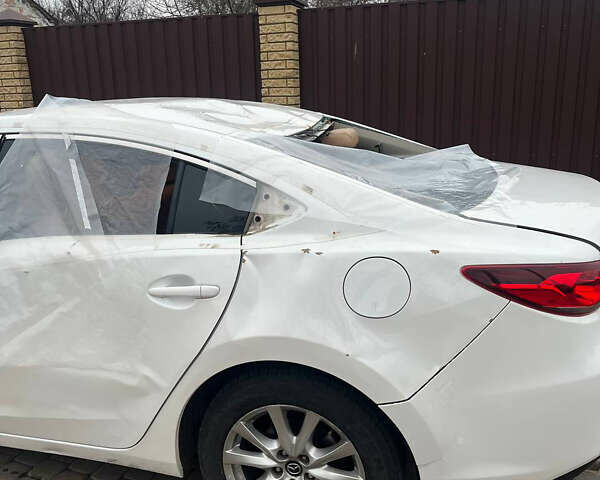 Белый Мазда 6, объемом двигателя 2.49 л и пробегом 190 тыс. км за 6850 $, фото 3 на Automoto.ua