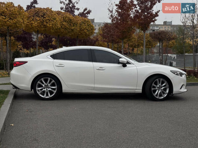 Белый Мазда 6, объемом двигателя 2.5 л и пробегом 152 тыс. км за 10800 $, фото 9 на Automoto.ua