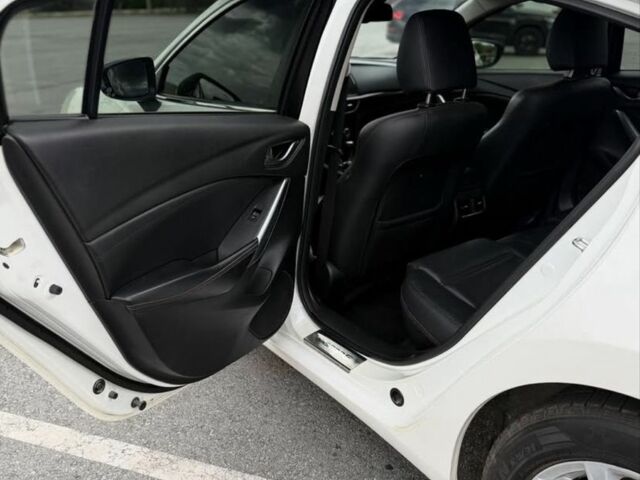 Белый Мазда 6, объемом двигателя 2.5 л и пробегом 161 тыс. км за 14700 $, фото 14 на Automoto.ua