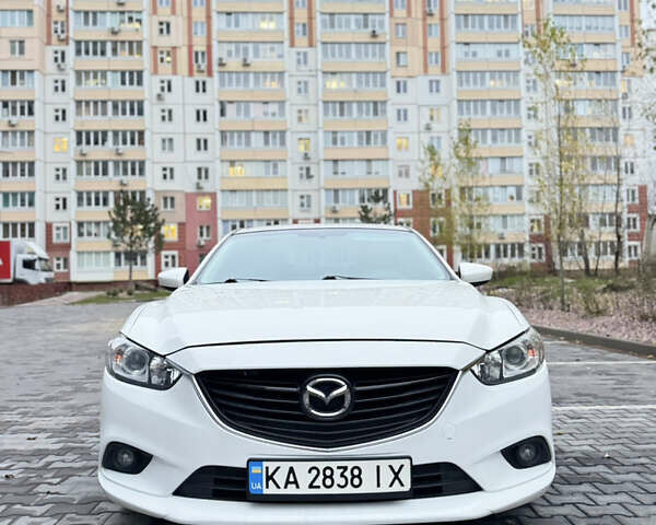 Белый Мазда 6, объемом двигателя 2.49 л и пробегом 219 тыс. км за 10600 $, фото 1 на Automoto.ua