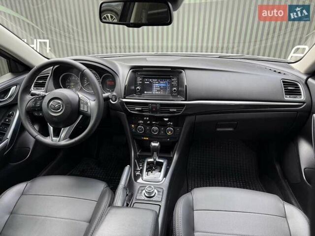 Білий Мазда 6, об'ємом двигуна 2 л та пробігом 145 тис. км за 12900 $, фото 49 на Automoto.ua