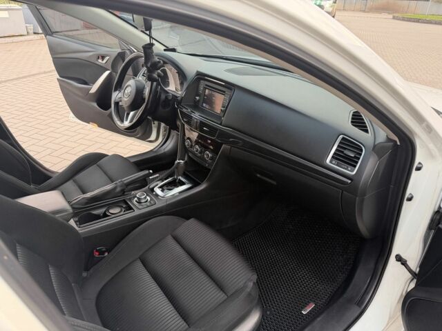 Білий Мазда 6, об'ємом двигуна 2.5 л та пробігом 118 тис. км за 12999 $, фото 15 на Automoto.ua