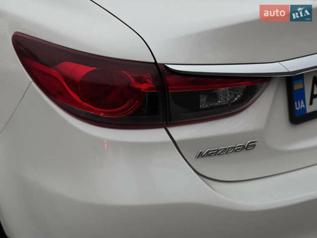 Белый Мазда 6, объемом двигателя 2.5 л и пробегом 152 тыс. км за 10800 $, фото 15 на Automoto.ua