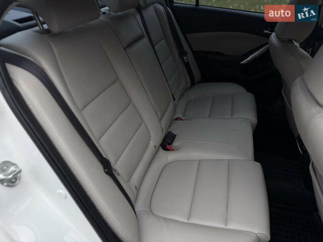 Белый Мазда 6, объемом двигателя 2.5 л и пробегом 152 тыс. км за 10800 $, фото 34 на Automoto.ua