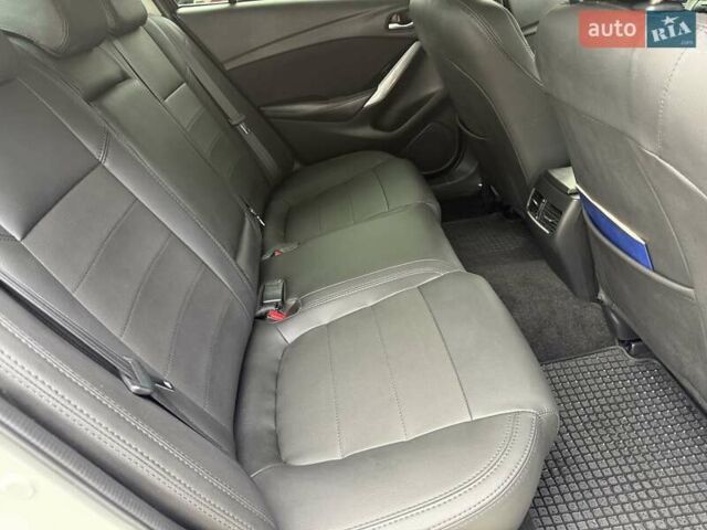 Білий Мазда 6, об'ємом двигуна 2 л та пробігом 145 тис. км за 12900 $, фото 48 на Automoto.ua
