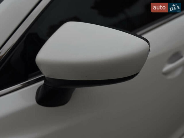 Белый Мазда 6, объемом двигателя 2.5 л и пробегом 152 тыс. км за 10800 $, фото 5 на Automoto.ua