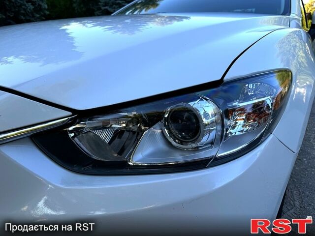 Білий Мазда 6, об'ємом двигуна 2.5 л та пробігом 170 тис. км за 11000 $, фото 7 на Automoto.ua