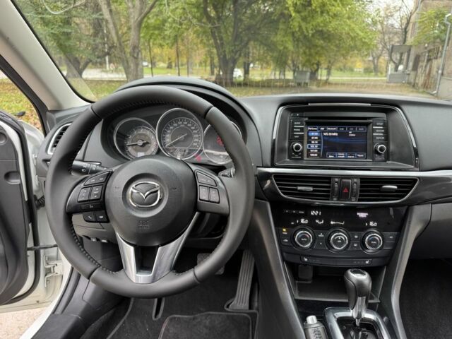 Белый Мазда 6, объемом двигателя 2.5 л и пробегом 120 тыс. км за 11600 $, фото 12 на Automoto.ua