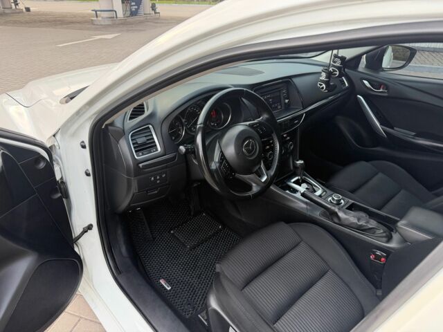 Білий Мазда 6, об'ємом двигуна 2.5 л та пробігом 118 тис. км за 12999 $, фото 11 на Automoto.ua