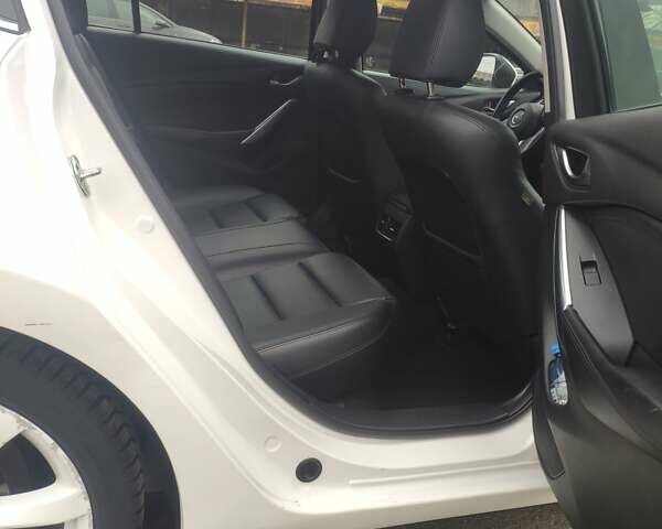 Белый Мазда 6, объемом двигателя 2.49 л и пробегом 213 тыс. км за 12000 $, фото 15 на Automoto.ua