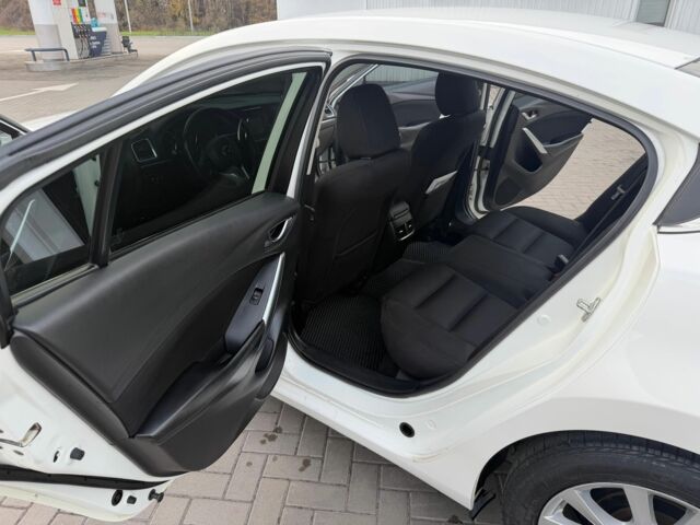 Білий Мазда 6, об'ємом двигуна 2.5 л та пробігом 118 тис. км за 12999 $, фото 12 на Automoto.ua