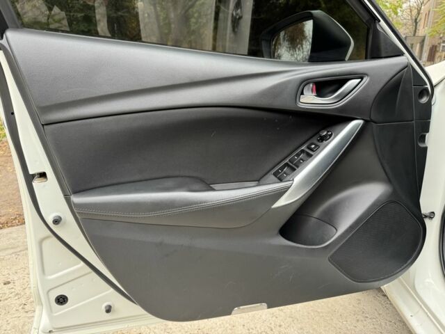 Белый Мазда 6, объемом двигателя 2.5 л и пробегом 120 тыс. км за 11600 $, фото 16 на Automoto.ua