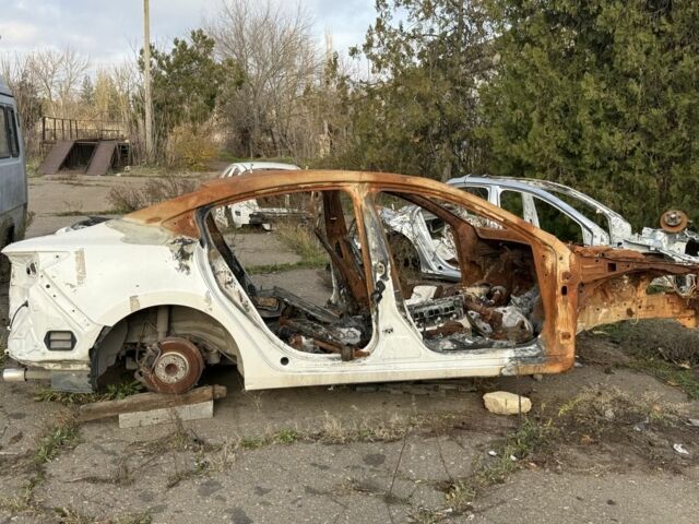 Білий Мазда 6, об'ємом двигуна 2.5 л та пробігом 80 тис. км за 2500 $, фото 5 на Automoto.ua