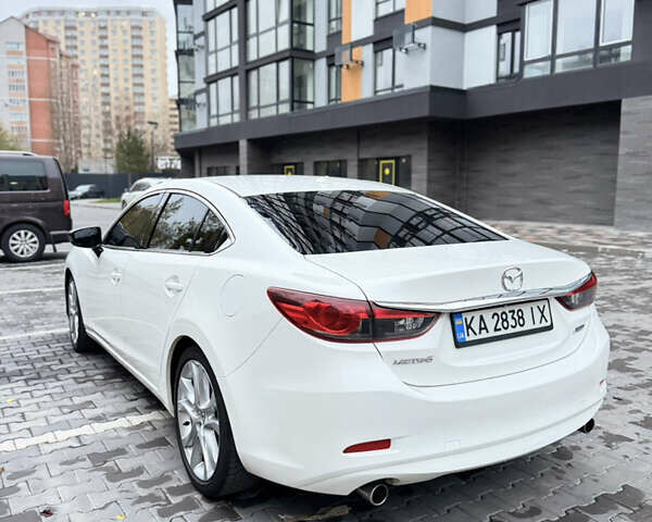 Белый Мазда 6, объемом двигателя 2.49 л и пробегом 219 тыс. км за 10600 $, фото 4 на Automoto.ua