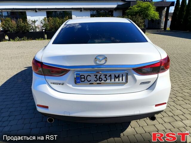 Білий Мазда 6, об'ємом двигуна 2 л та пробігом 47 тис. км за 15000 $, фото 5 на Automoto.ua