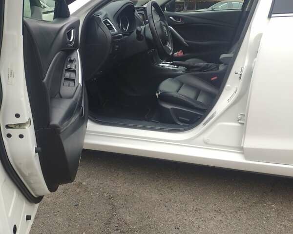 Белый Мазда 6, объемом двигателя 2.49 л и пробегом 213 тыс. км за 12000 $, фото 16 на Automoto.ua