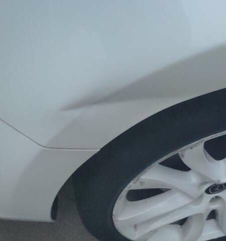 Белый Мазда 6, объемом двигателя 2.49 л и пробегом 213 тыс. км за 12000 $, фото 8 на Automoto.ua