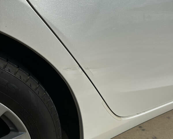 Белый Мазда 6, объемом двигателя 2.49 л и пробегом 203 тыс. км за 13000 $, фото 30 на Automoto.ua