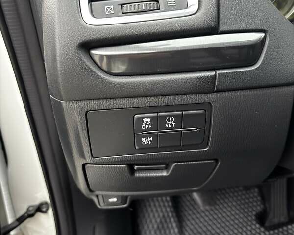 Білий Мазда 6, об'ємом двигуна 2.49 л та пробігом 165 тис. км за 8800 $, фото 15 на Automoto.ua