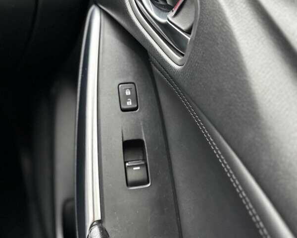 Білий Мазда 6, об'ємом двигуна 2.49 л та пробігом 165 тис. км за 8800 $, фото 21 на Automoto.ua