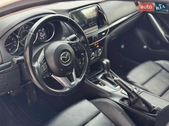 Белый Мазда 6, объемом двигателя 2.5 л и пробегом 170 тыс. км за 11000 $, фото 12 на Automoto.ua