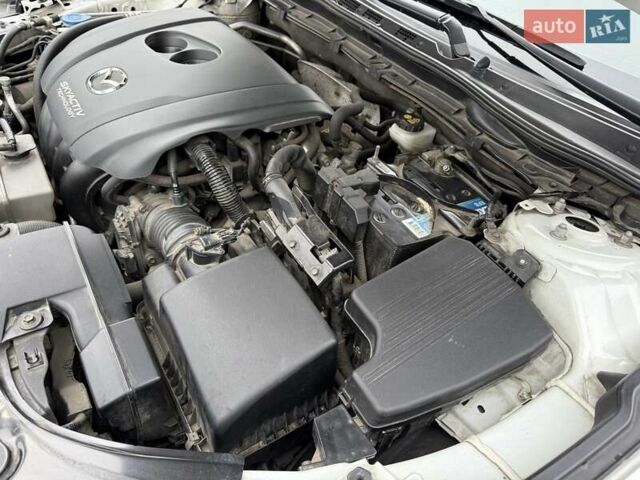 Білий Мазда 6, об'ємом двигуна 2 л та пробігом 145 тис. км за 12900 $, фото 71 на Automoto.ua
