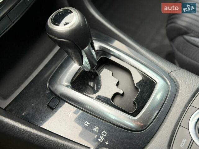 Белый Мазда 6, объемом двигателя 2 л и пробегом 189 тыс. км за 12700 $, фото 11 на Automoto.ua