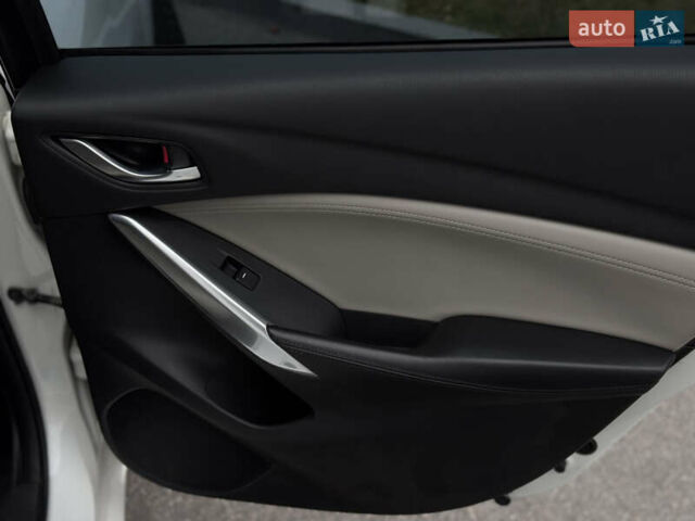 Белый Мазда 6, объемом двигателя 2.5 л и пробегом 152 тыс. км за 10800 $, фото 33 на Automoto.ua