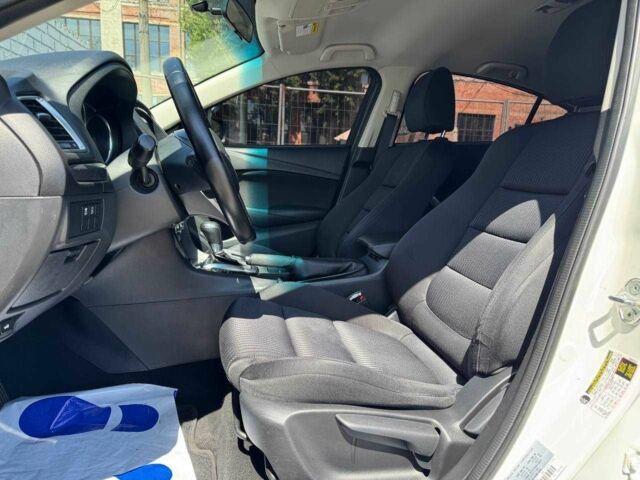 Білий Мазда 6, об'ємом двигуна 2.5 л та пробігом 211 тис. км за 11000 $, фото 14 на Automoto.ua